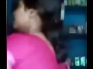 famous desi aunty boob counterfeit 1st time